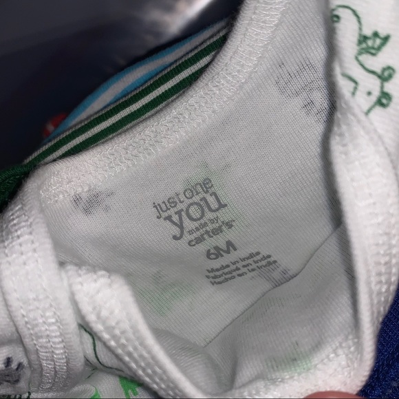 Carter’s 5 item 6m bundle - Picture 8 of 8